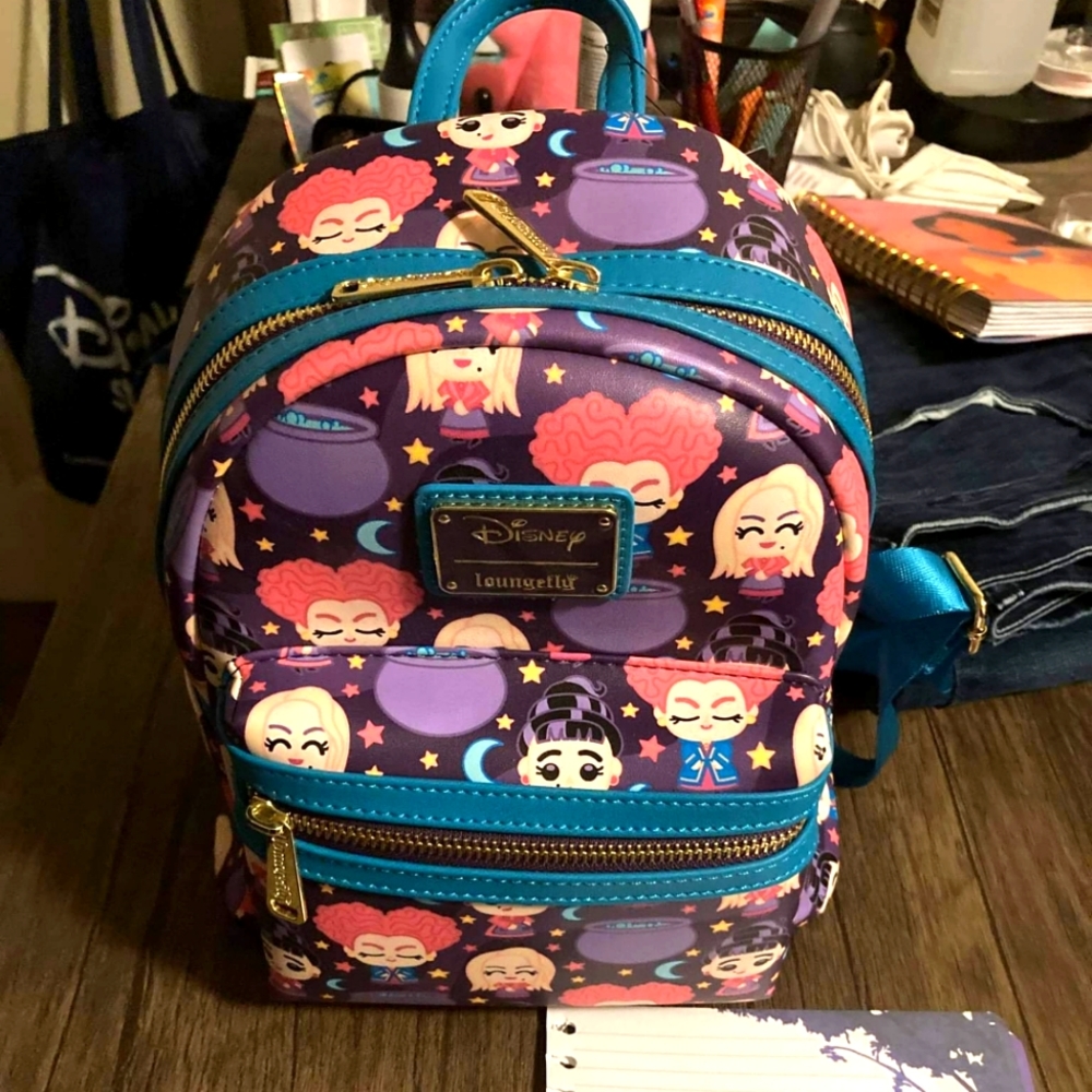Loungefly Hocus Pocus Chibi AOP